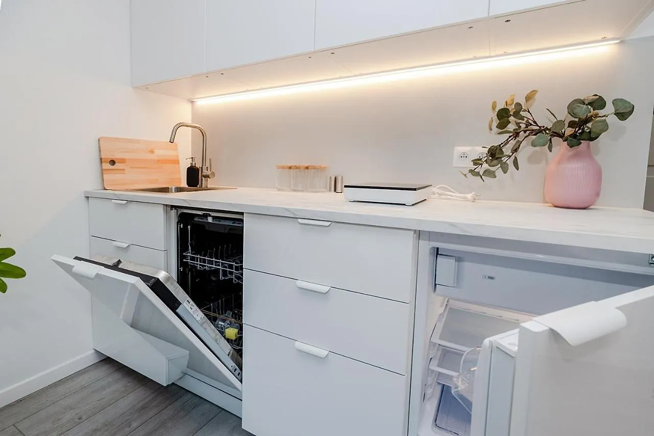 Uroczy apartament w Śródmieściu Warszawy Warszawa 0*,